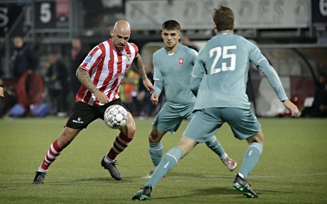 的替补球员 的替补球员