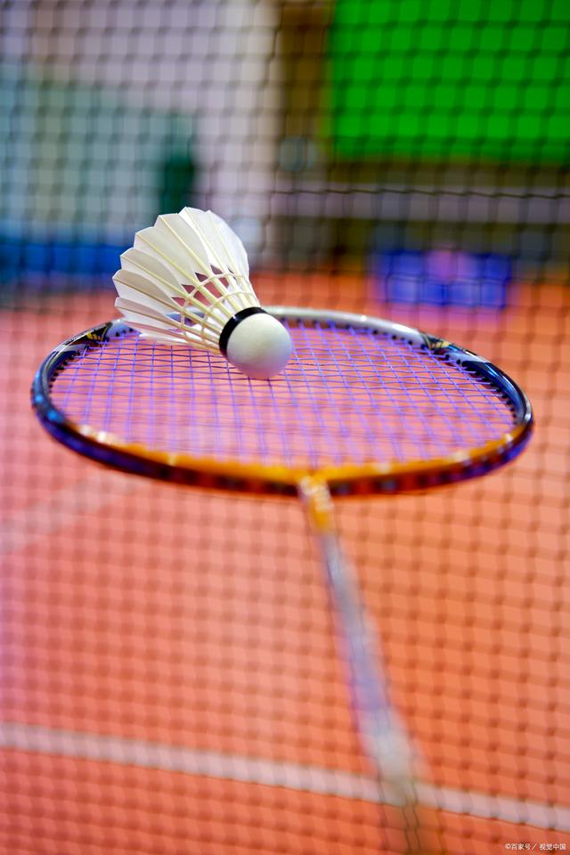 相比之下 相比之下