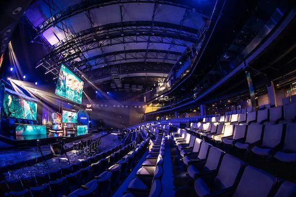 激动人心的 激动人心的