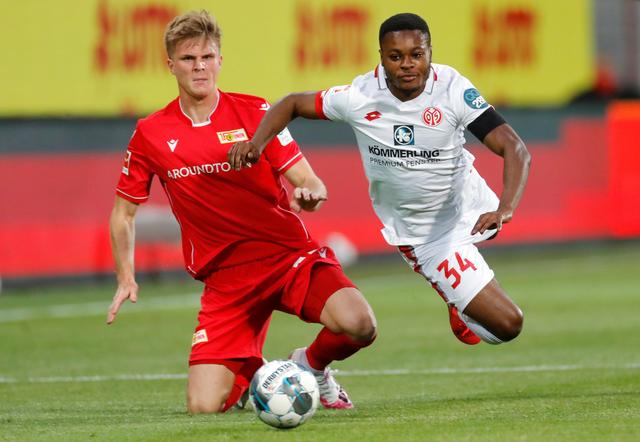 一二垒有人 一二垒有人